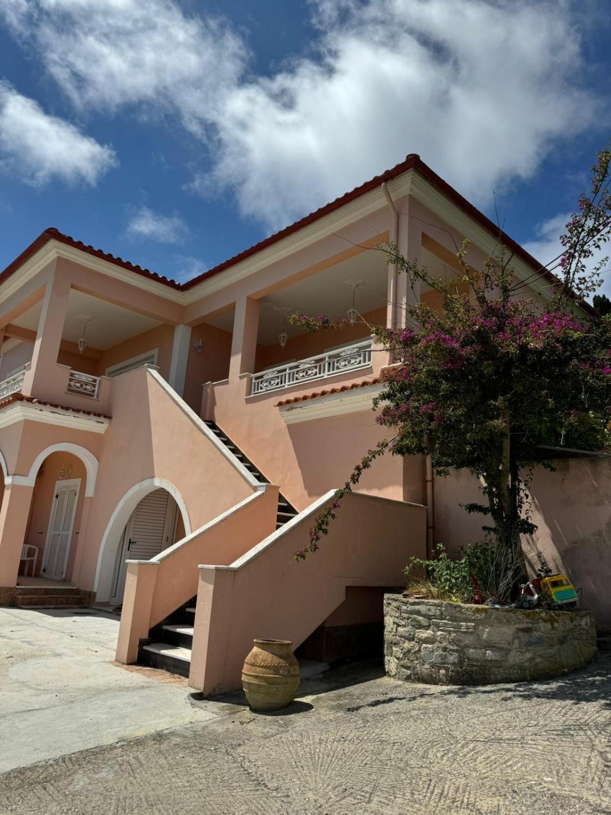 Nisaki Mathraki B&B Quarto foto