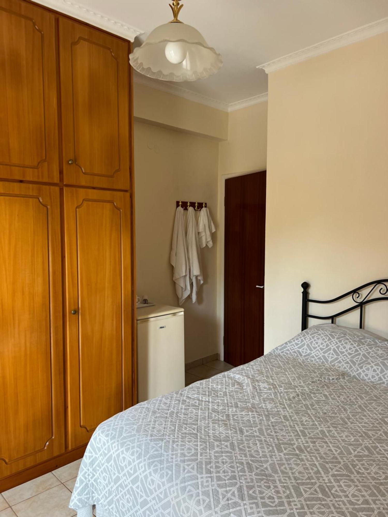 Nisaki Mathraki B&B Quarto foto